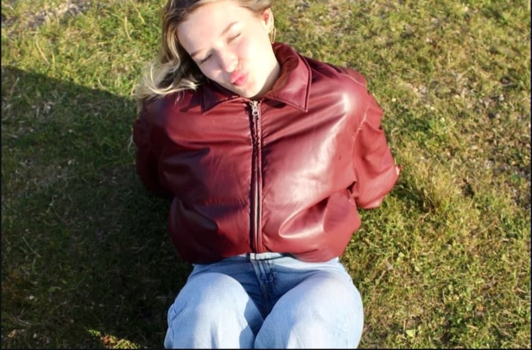 How i look at you waiting for you to cum on me outdoor! Am i a worthy onlyfans newcomer?