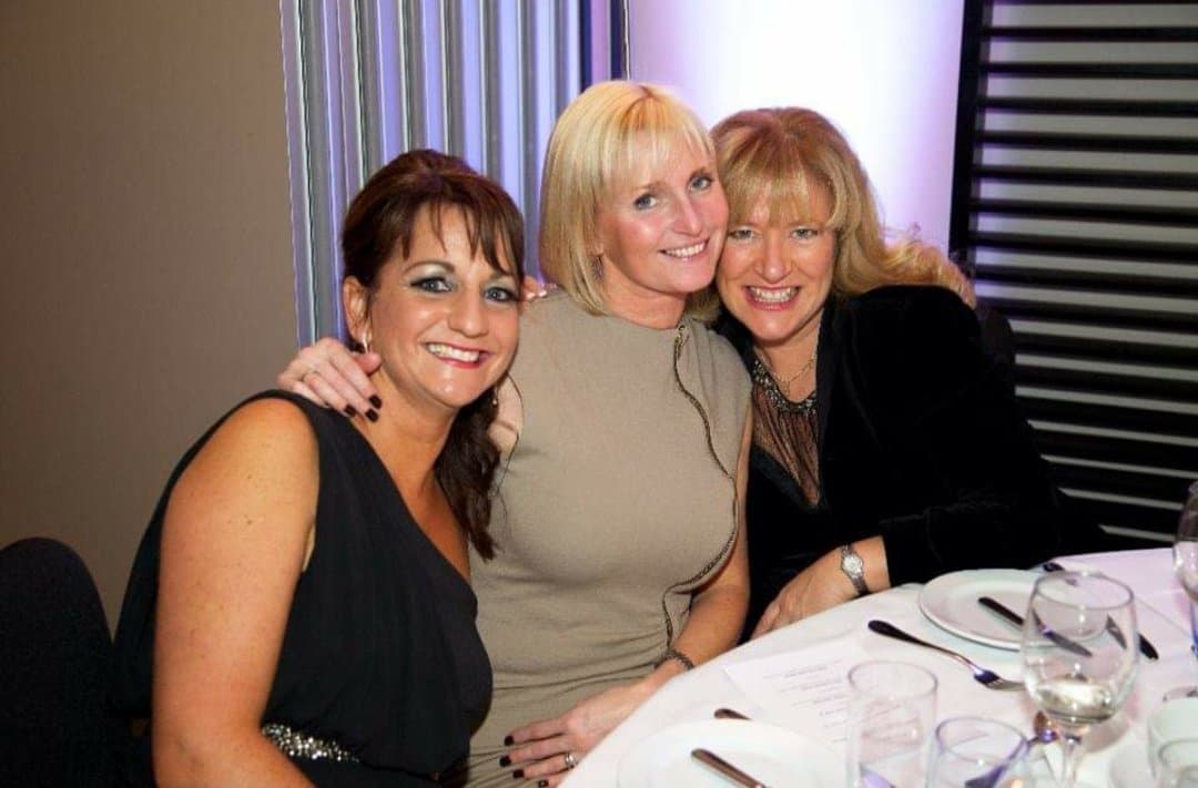 Gorgeous UK Milf Sarah