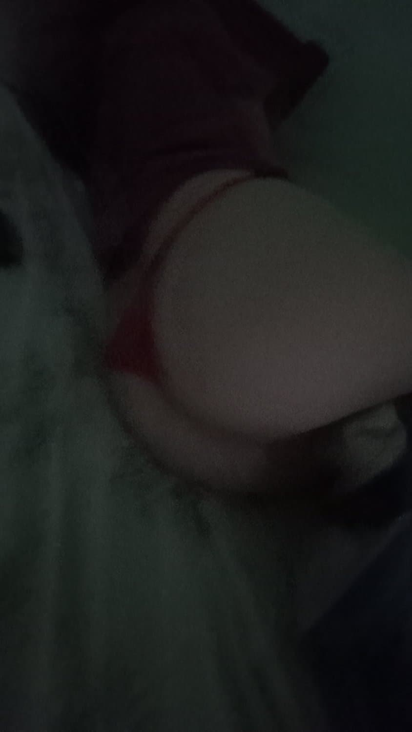 Que hermoso culo tiene que mi hermana dios es grande y perfecto