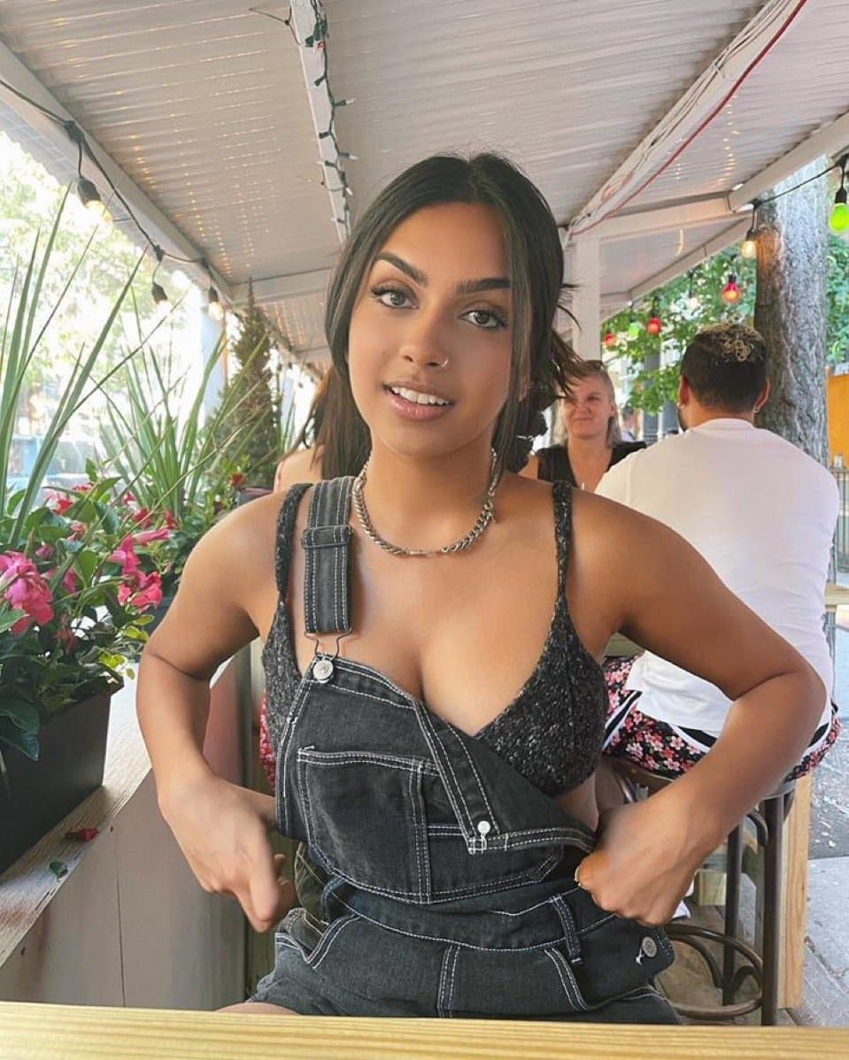 Brown desi whore needs those camel curry tits fucked by a big white cock