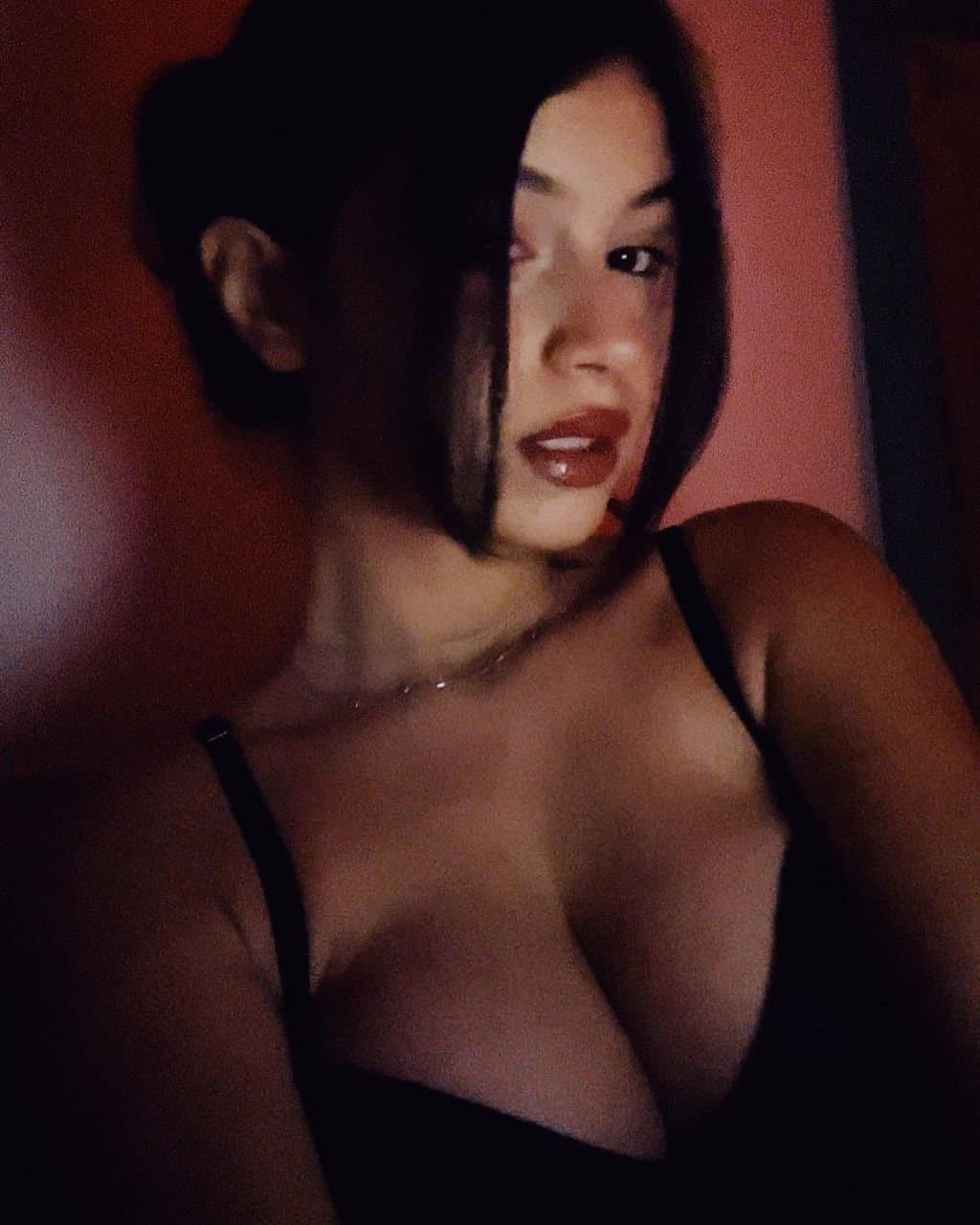 gab Keller putinha famosinha explanada COMPLETO (nuds no final)