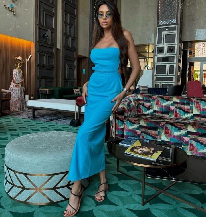 Russian sexy glamour feet pedicure woman alona