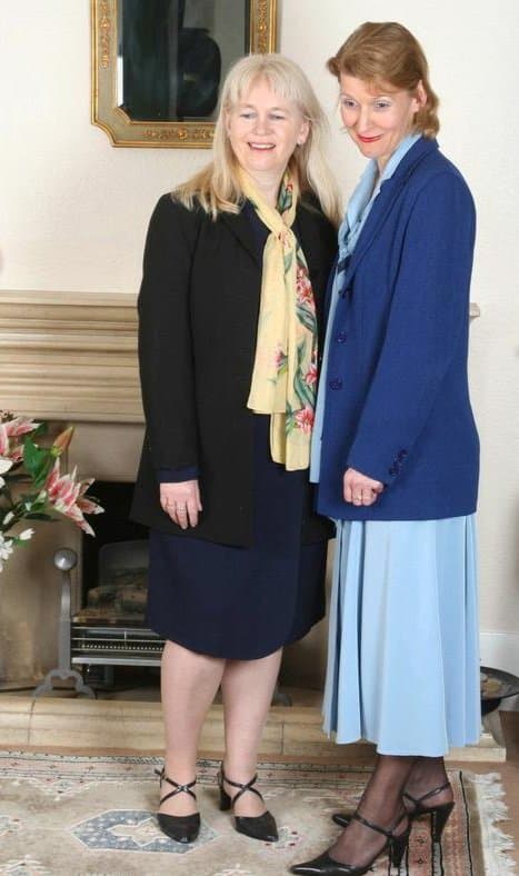 Uk matures Edith and Marina from the village