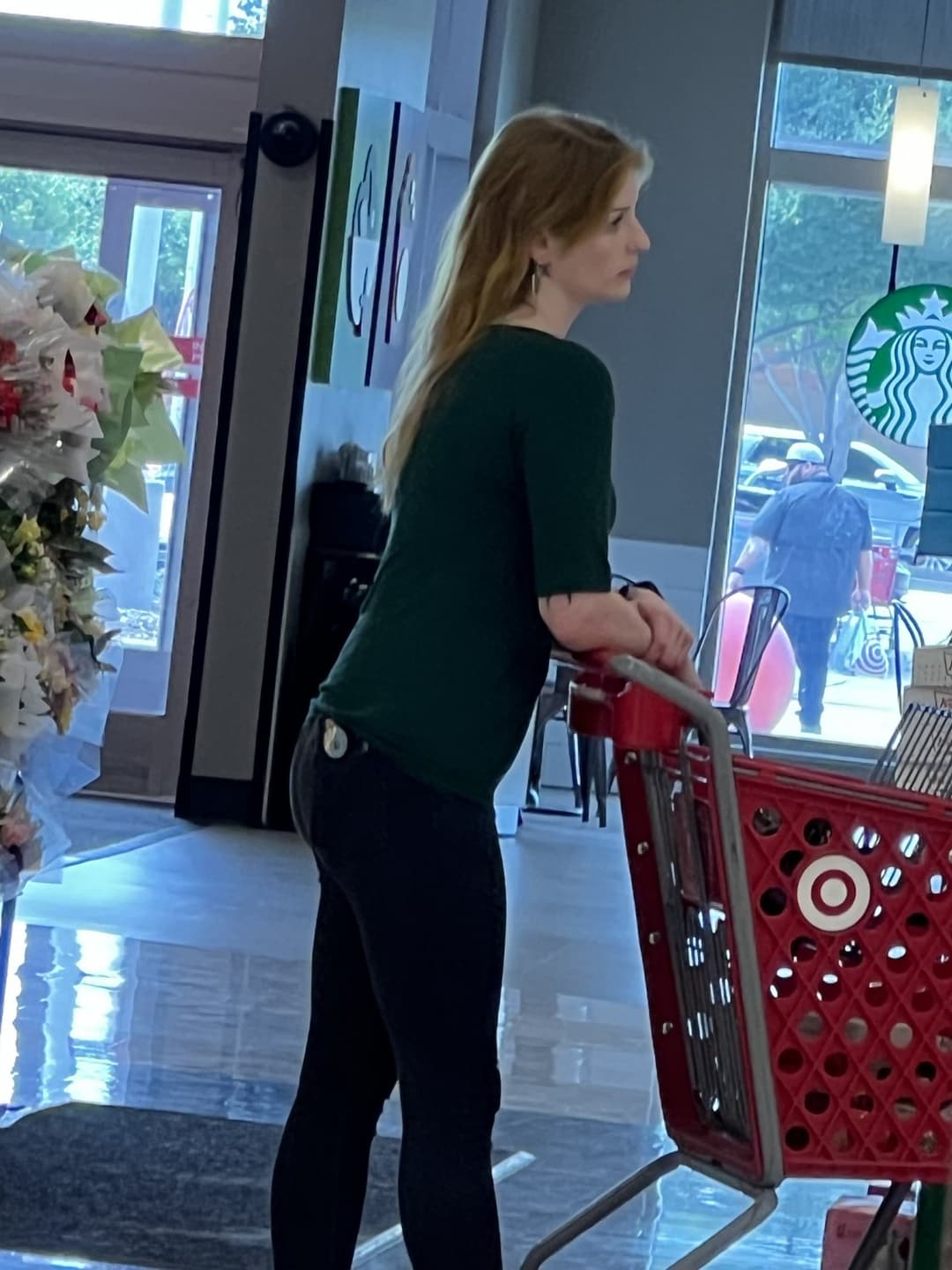 Candid MILF/Teen creep shots (she caught me and liked it!)