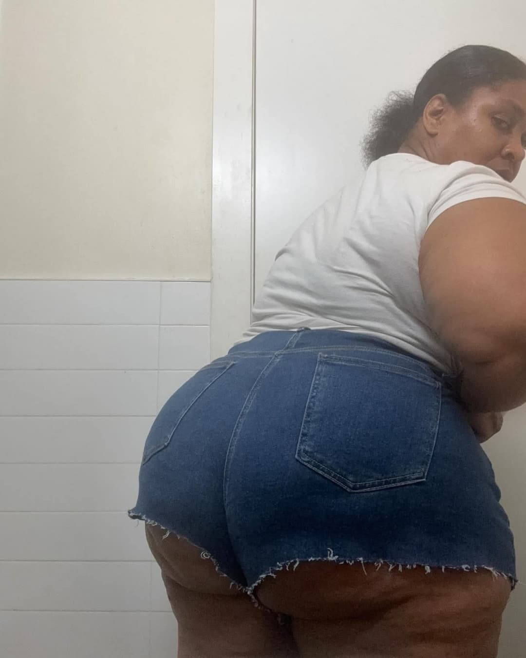 JACKING OFF MATERIAL