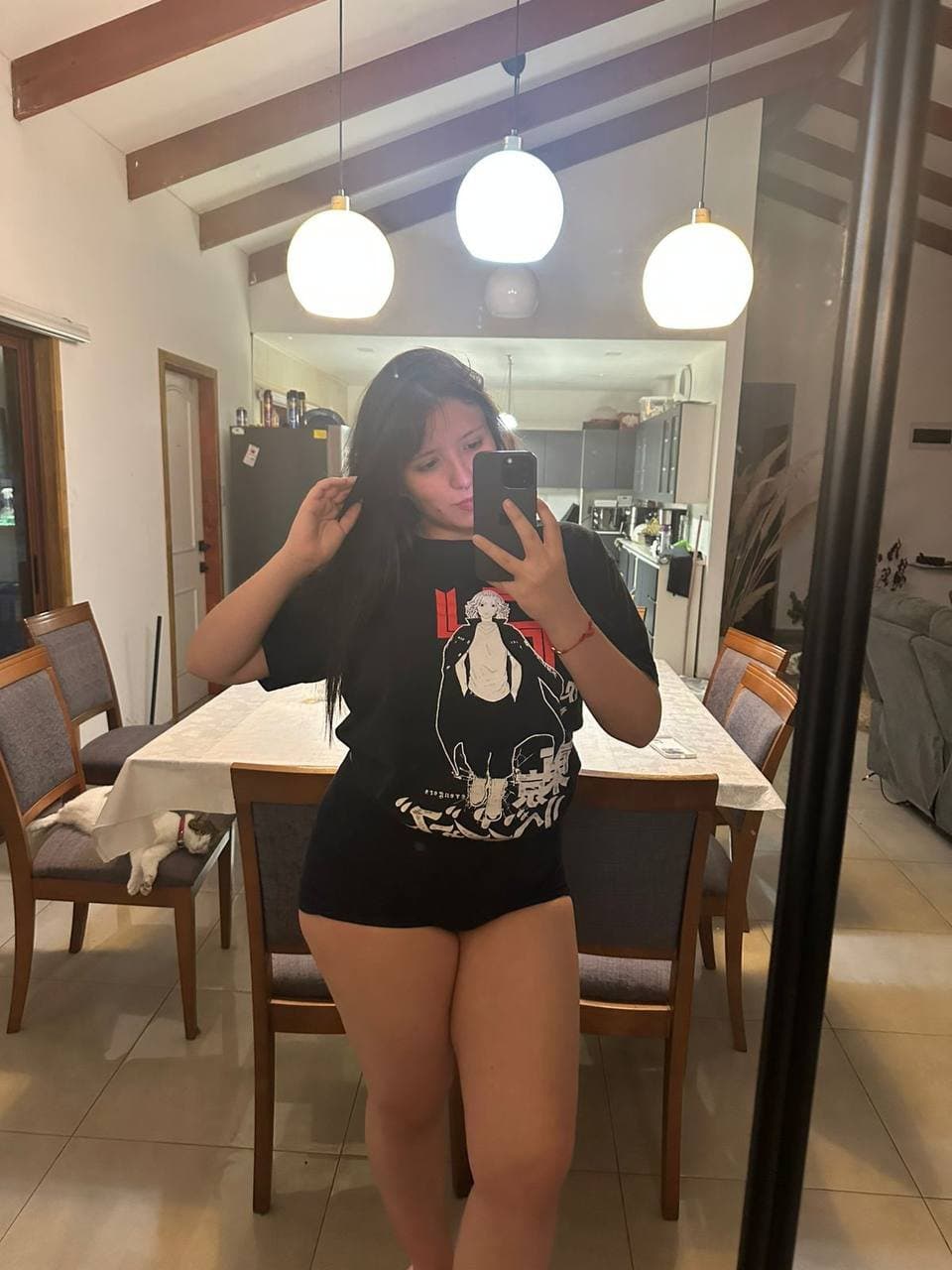 Click to view full size New Toy, likes to pose