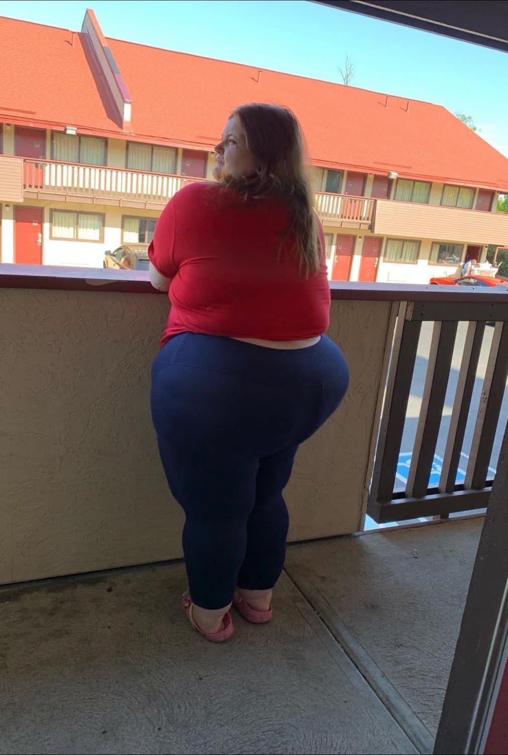 MASSIVE HUGE PAWG SSBBW BBW HUGE THICK BIG ASS GOONER MATERIAL
