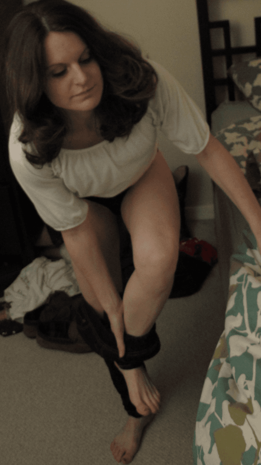 Click to view full size Beautiful dance Whore $4rah trusted her husband. Oops. Tight sexy perfect Bod on this whore ??