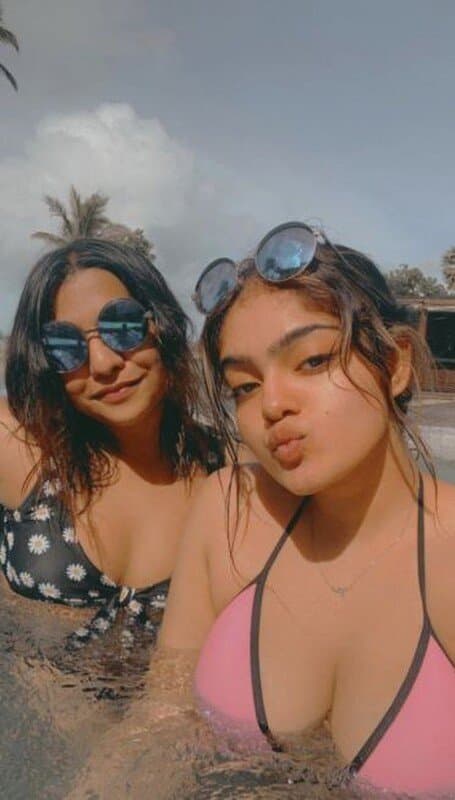 Desi Babe Giving Blowjob Taking Cum Riding n Doggy Fuck