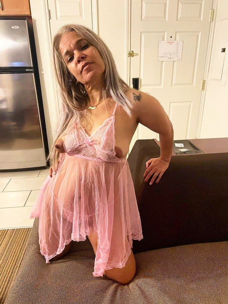 Exposed slut in lingerie