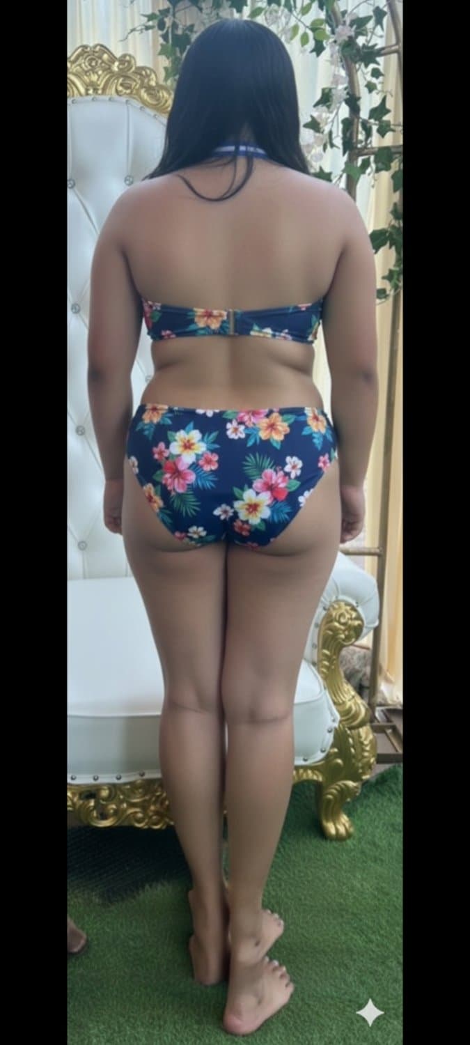 Culo de amigas en bikini por ia creado por ia