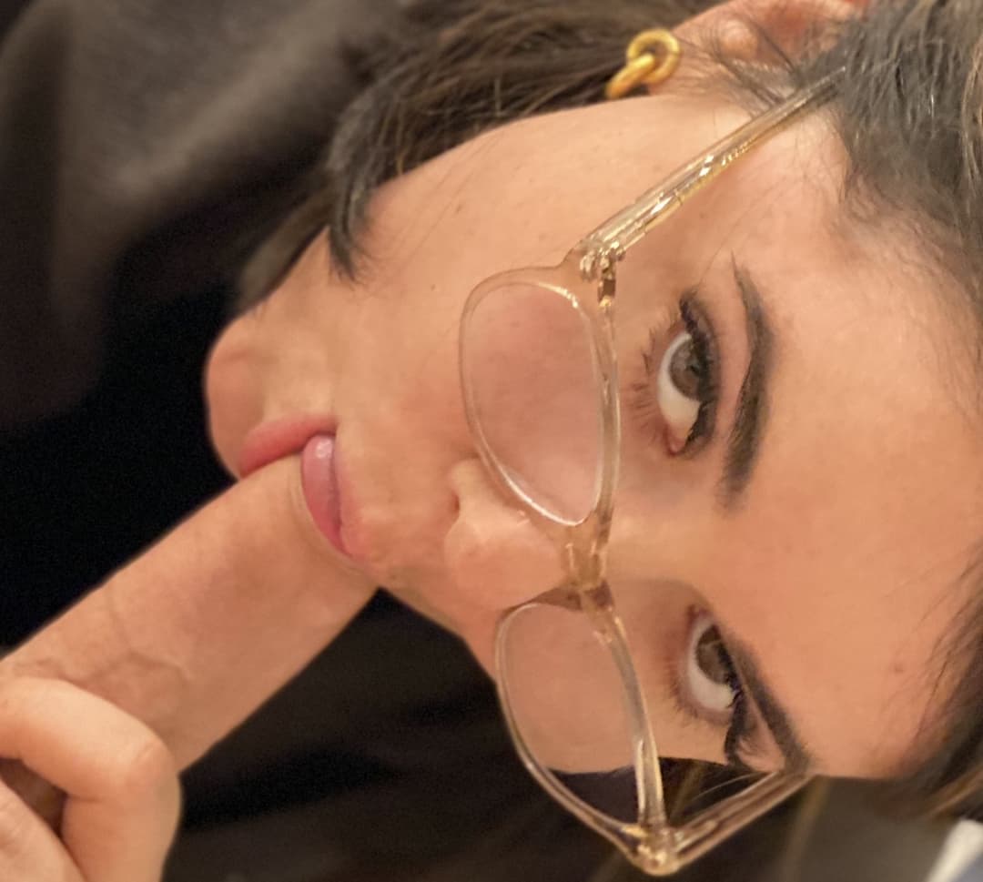 Lexington KY Pawg Sarah sucks cock