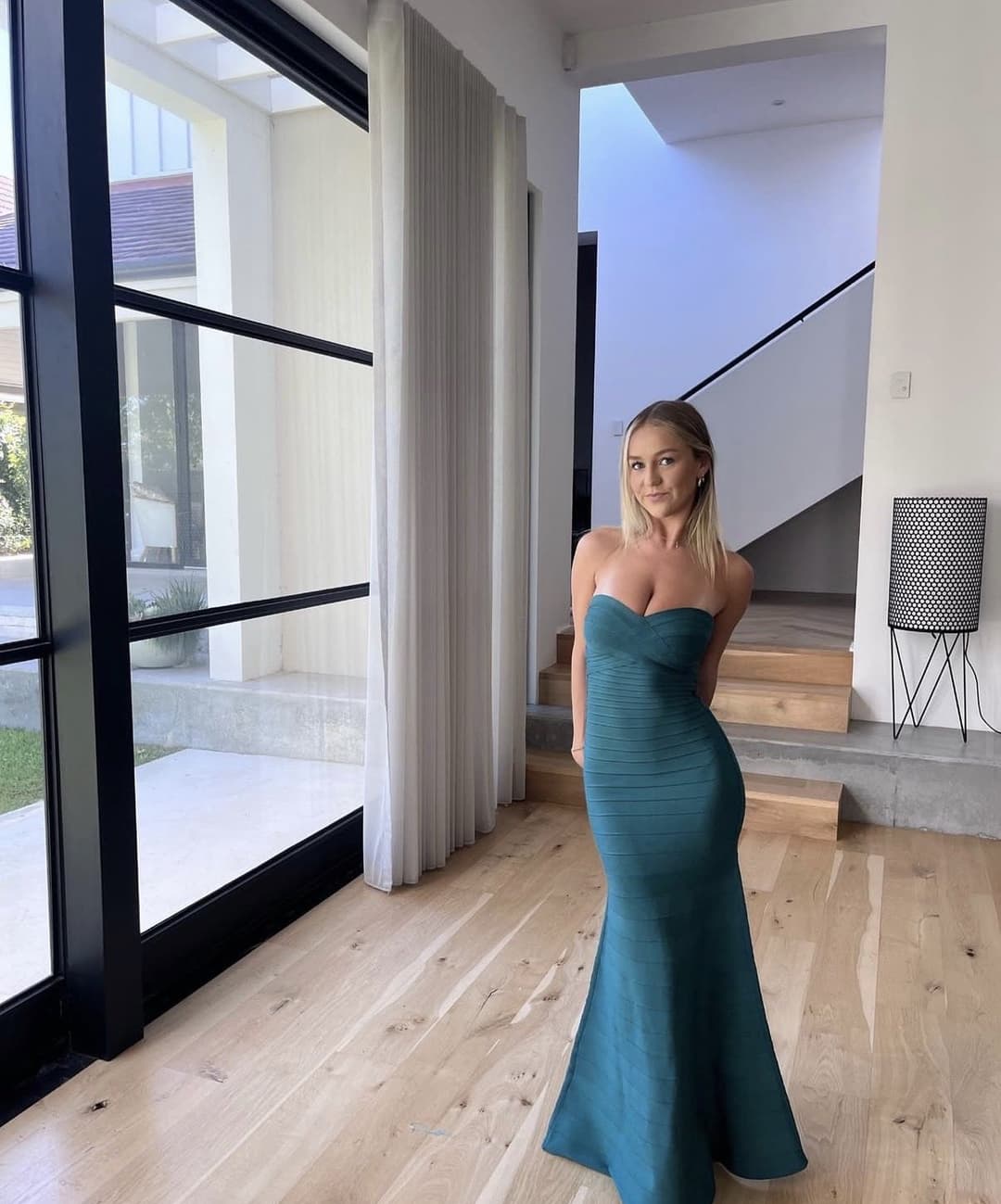 Aussie Slut Remy Loves to Show Off