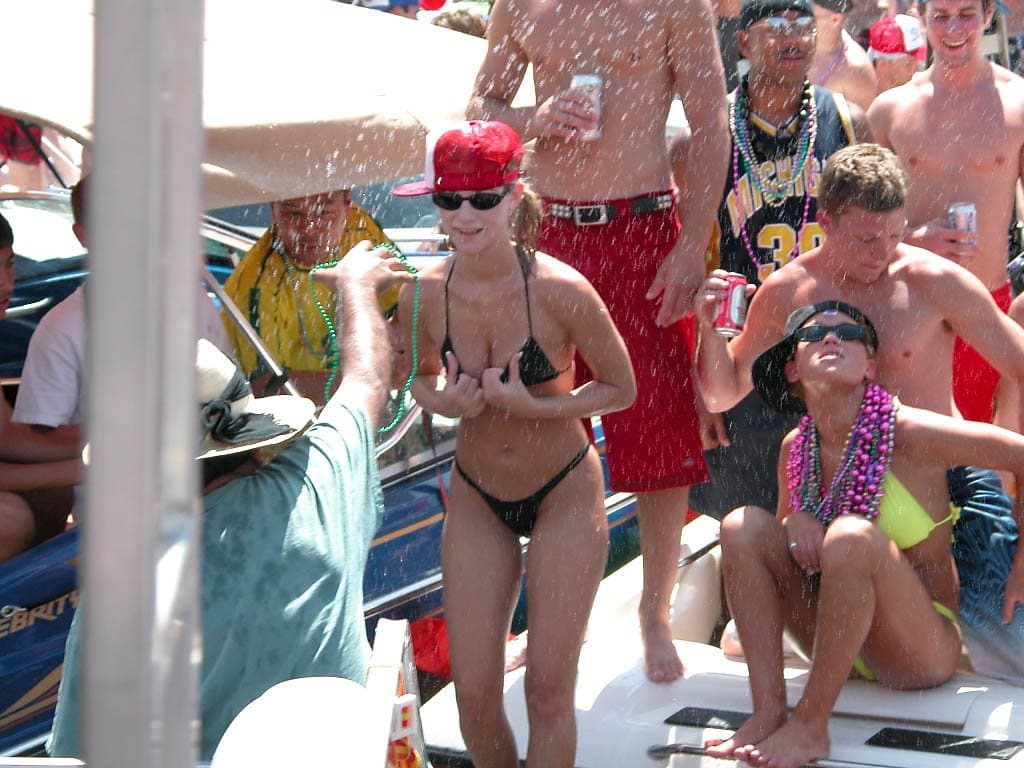 Unknown Hottie, Lake Havasu Memorial Day Weekend 2003 Pt. 1