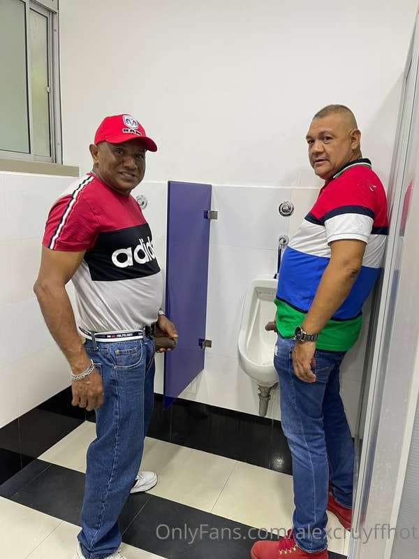 Dirty Latino Bears (Hairy, Chubby, Bigcocks)