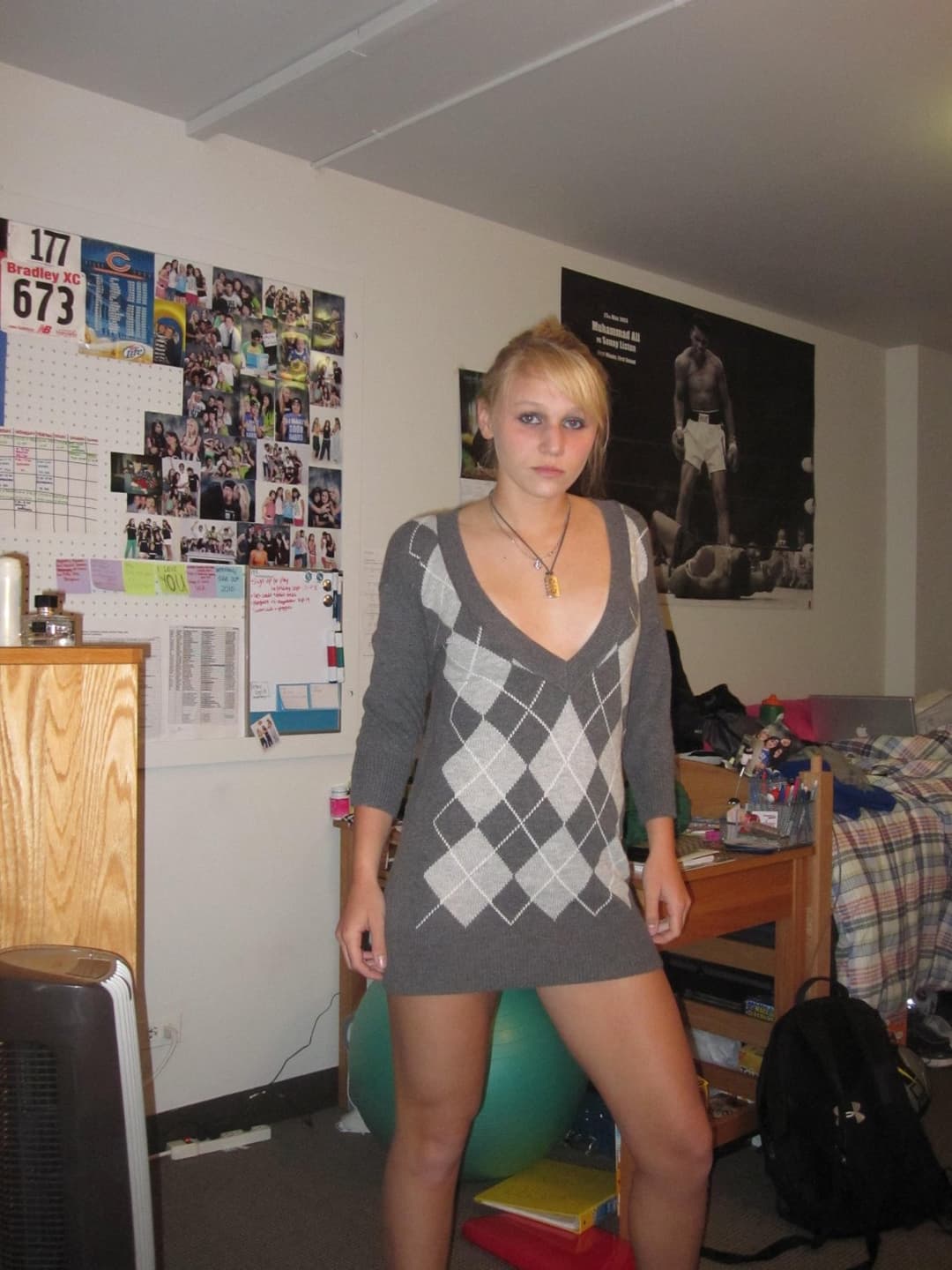 Click to view full size DePaul Coed with Small-tits Leaked