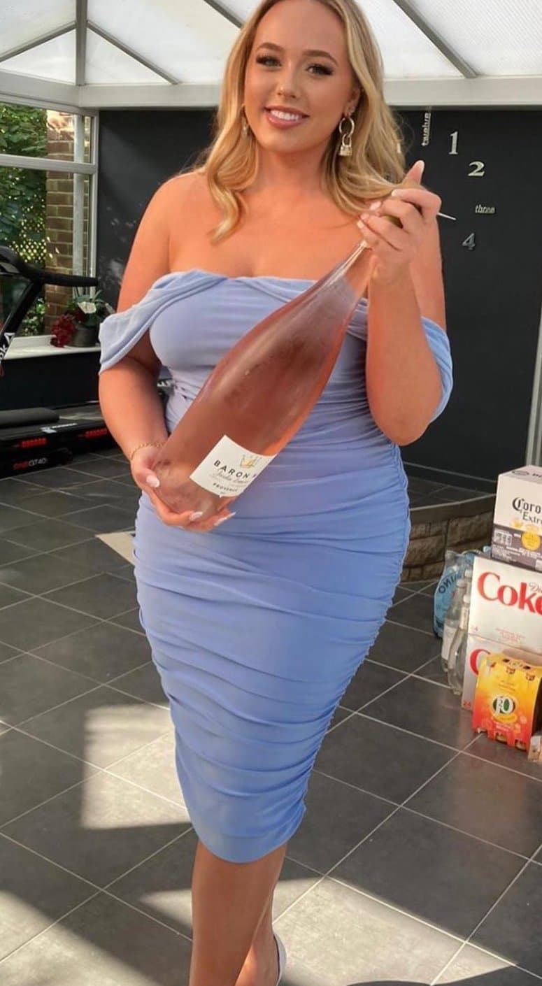 Curvey Little Teen chub. Make her famous