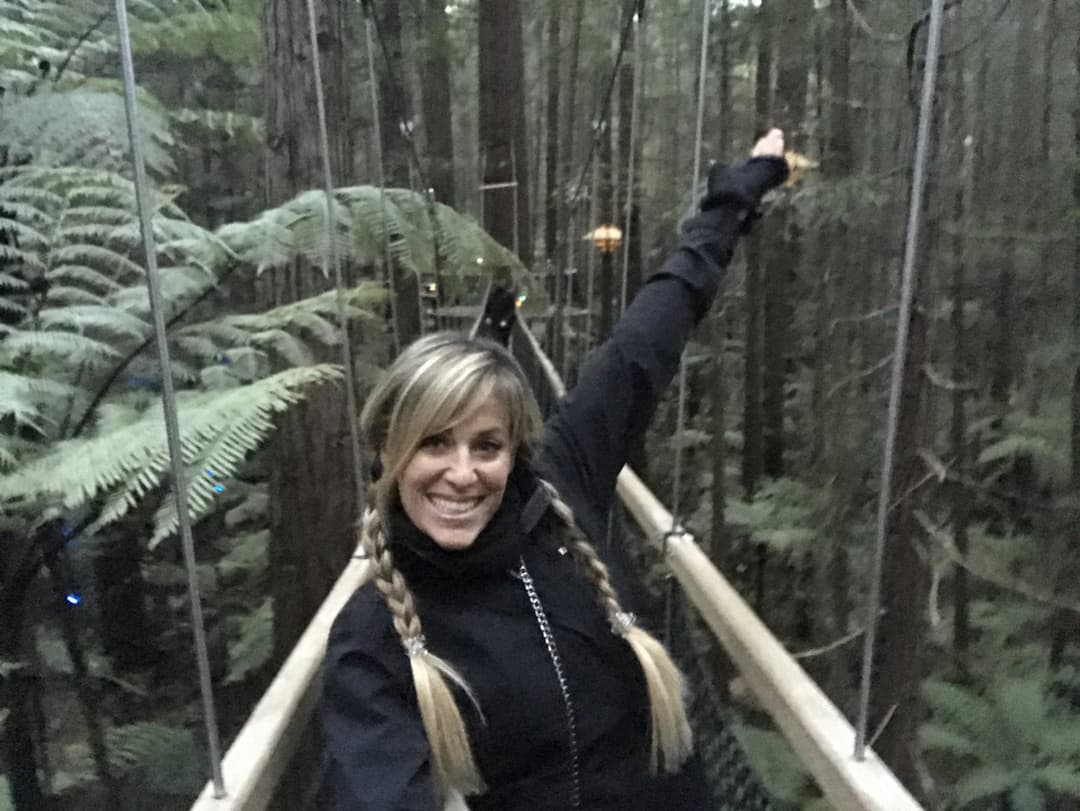 Lilian Garcia pre WWE fame shaking her titties in the club circa 2003