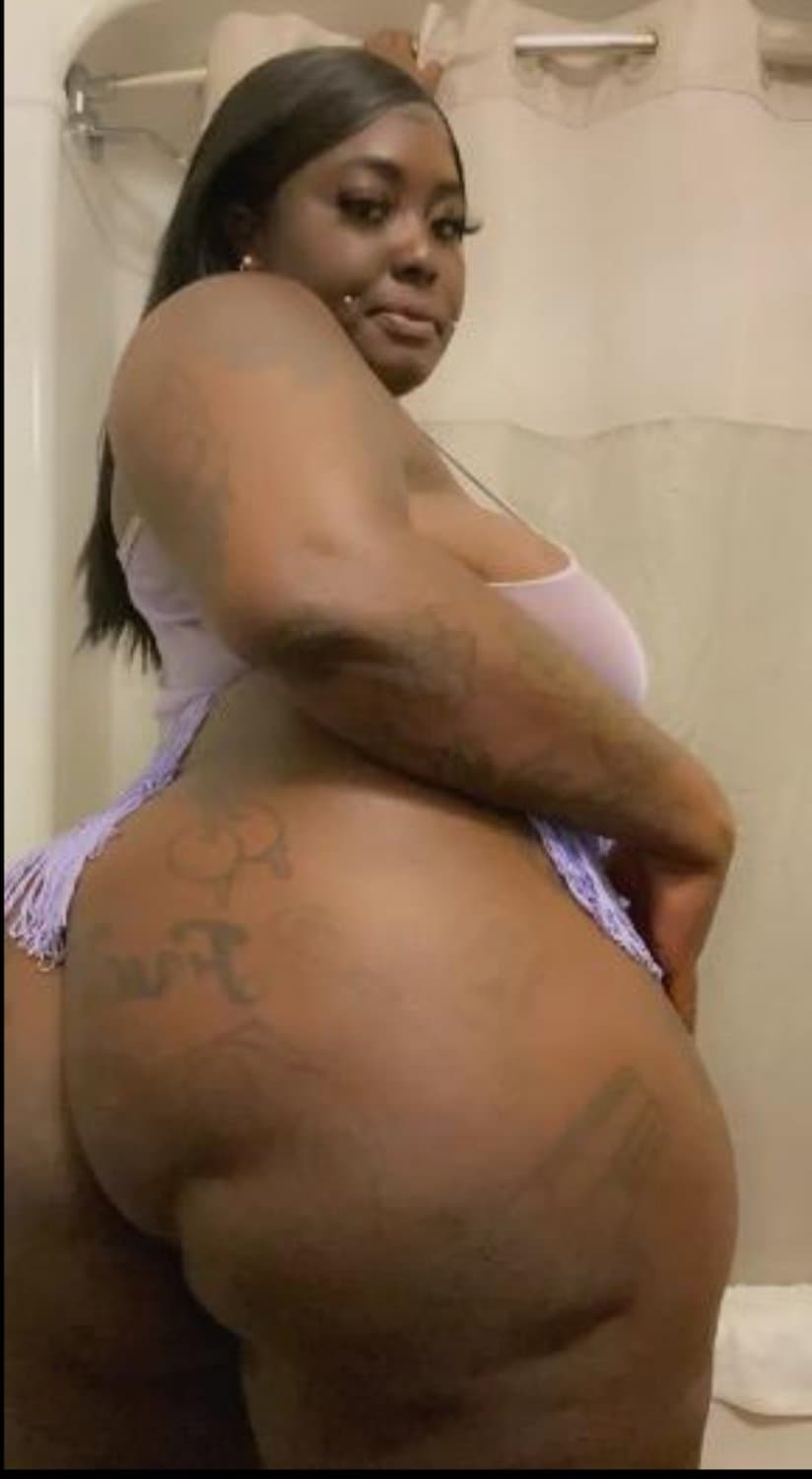 A 304 from around the way,she loves the taste of nut and loves for tities to be sprayed with cum