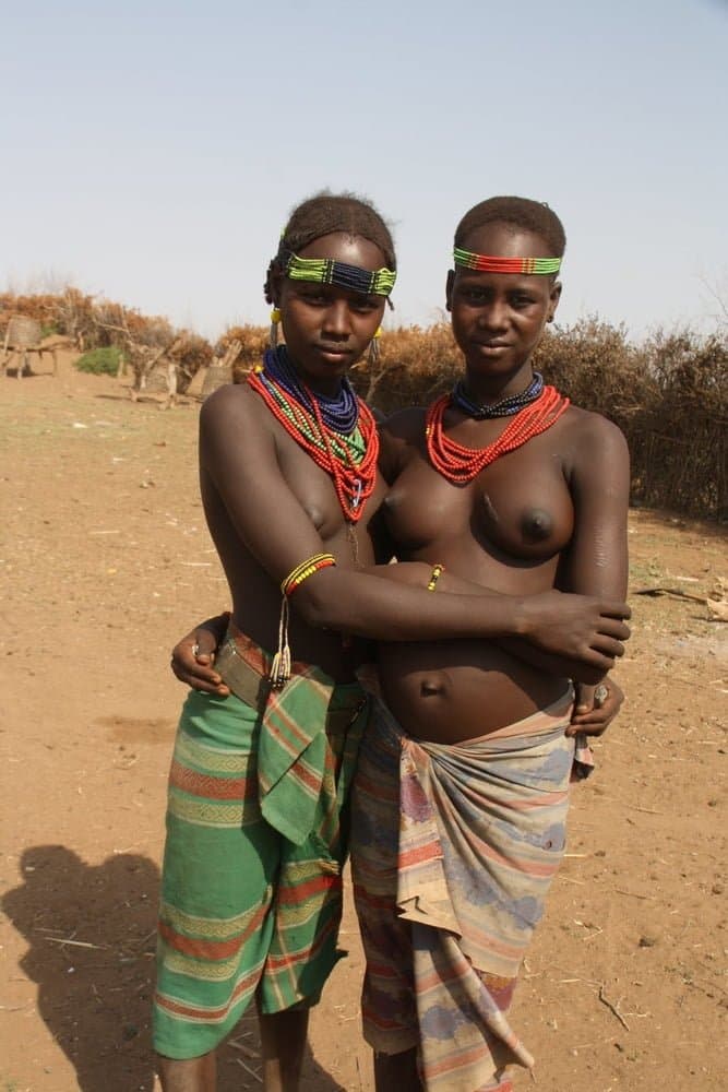 African tribal women