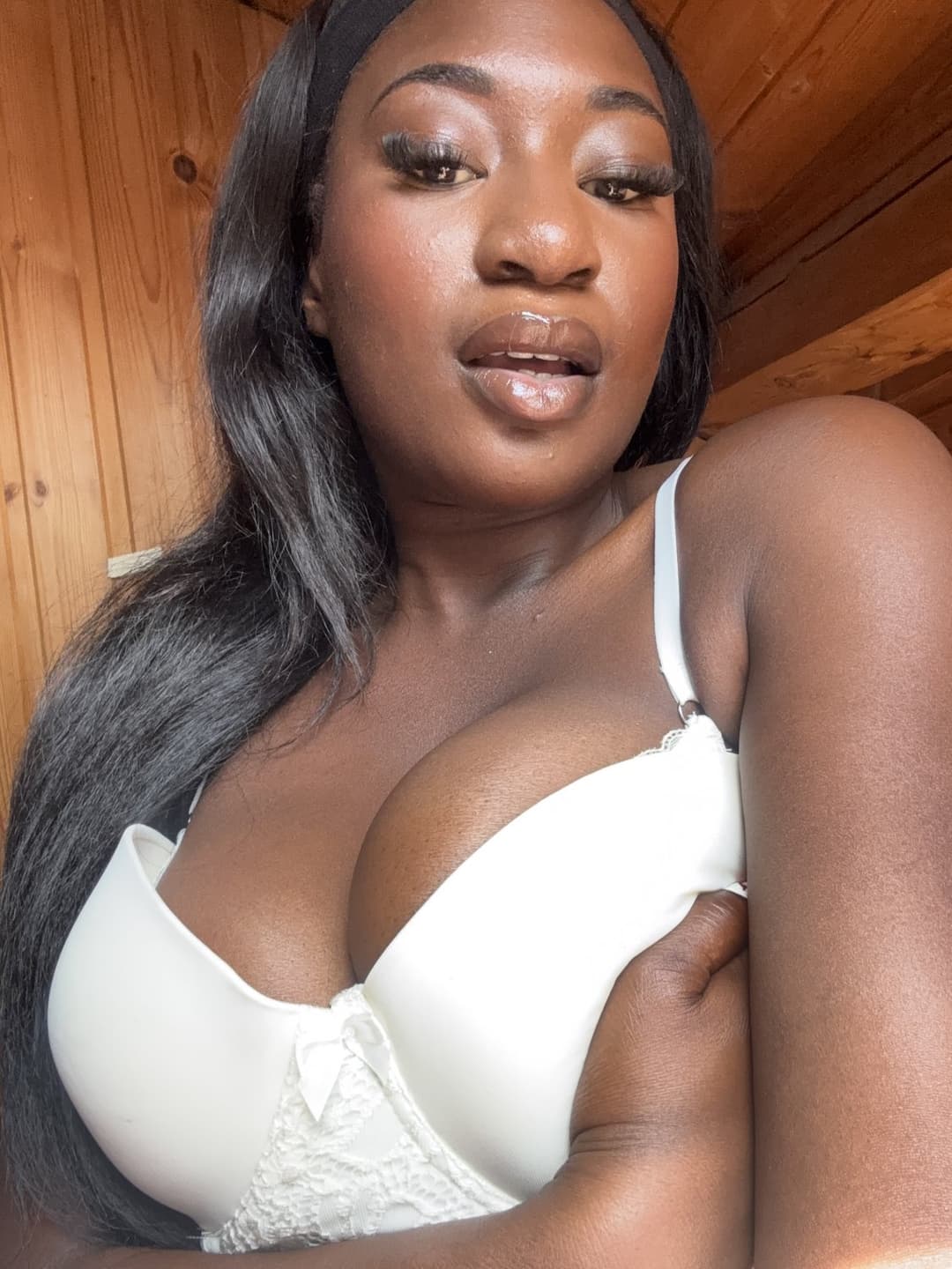 My hot body is ready for your cock Daddy