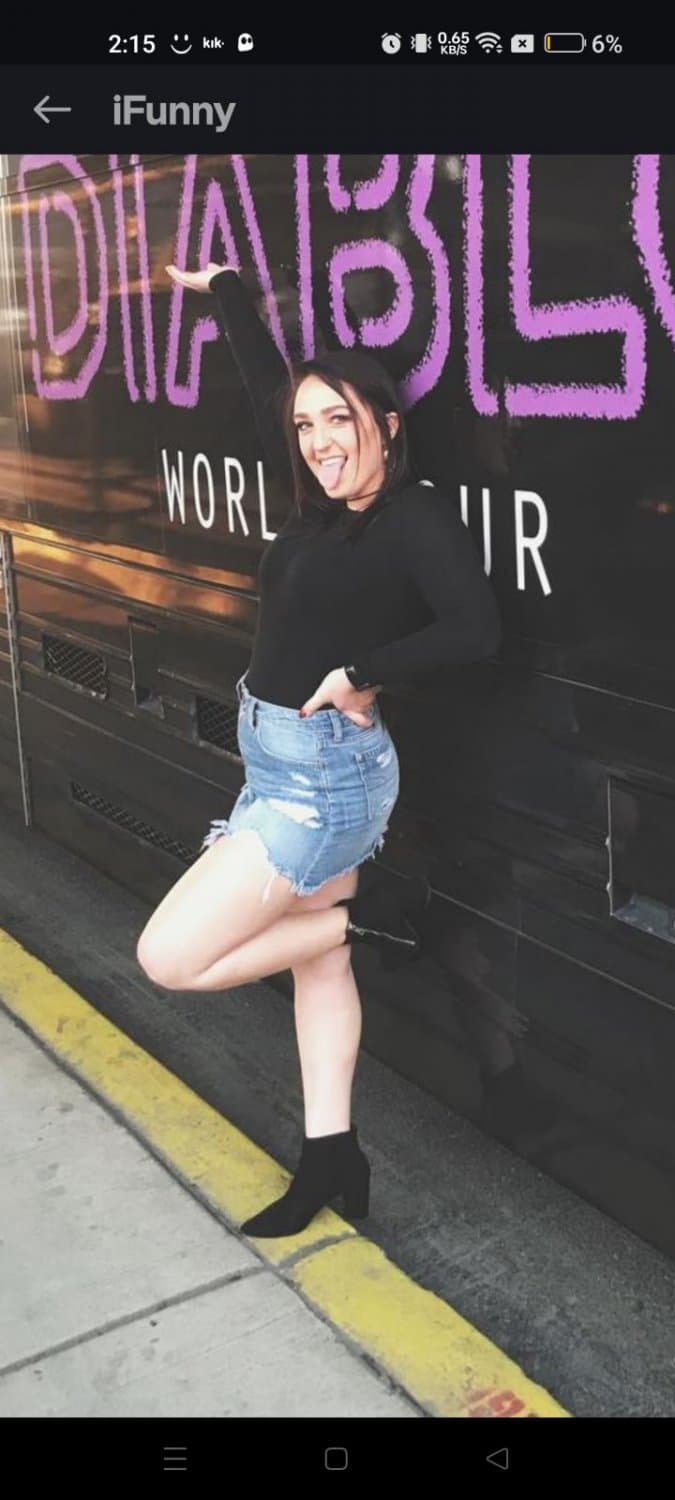 Click to view full size Comment on Lexi 30 and her fat tits. Kik in comment with my Kik for same treatment