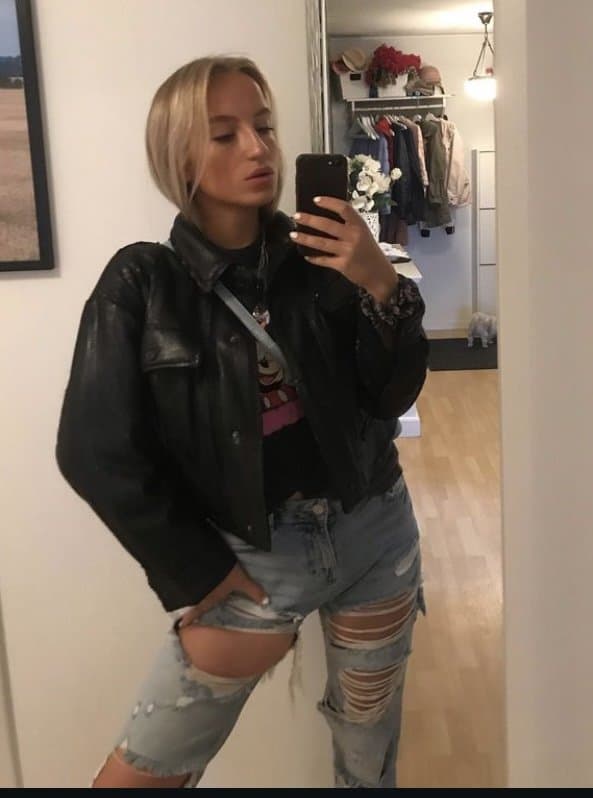 Swedish Denice, 21 Built to take only the biggest of dicks