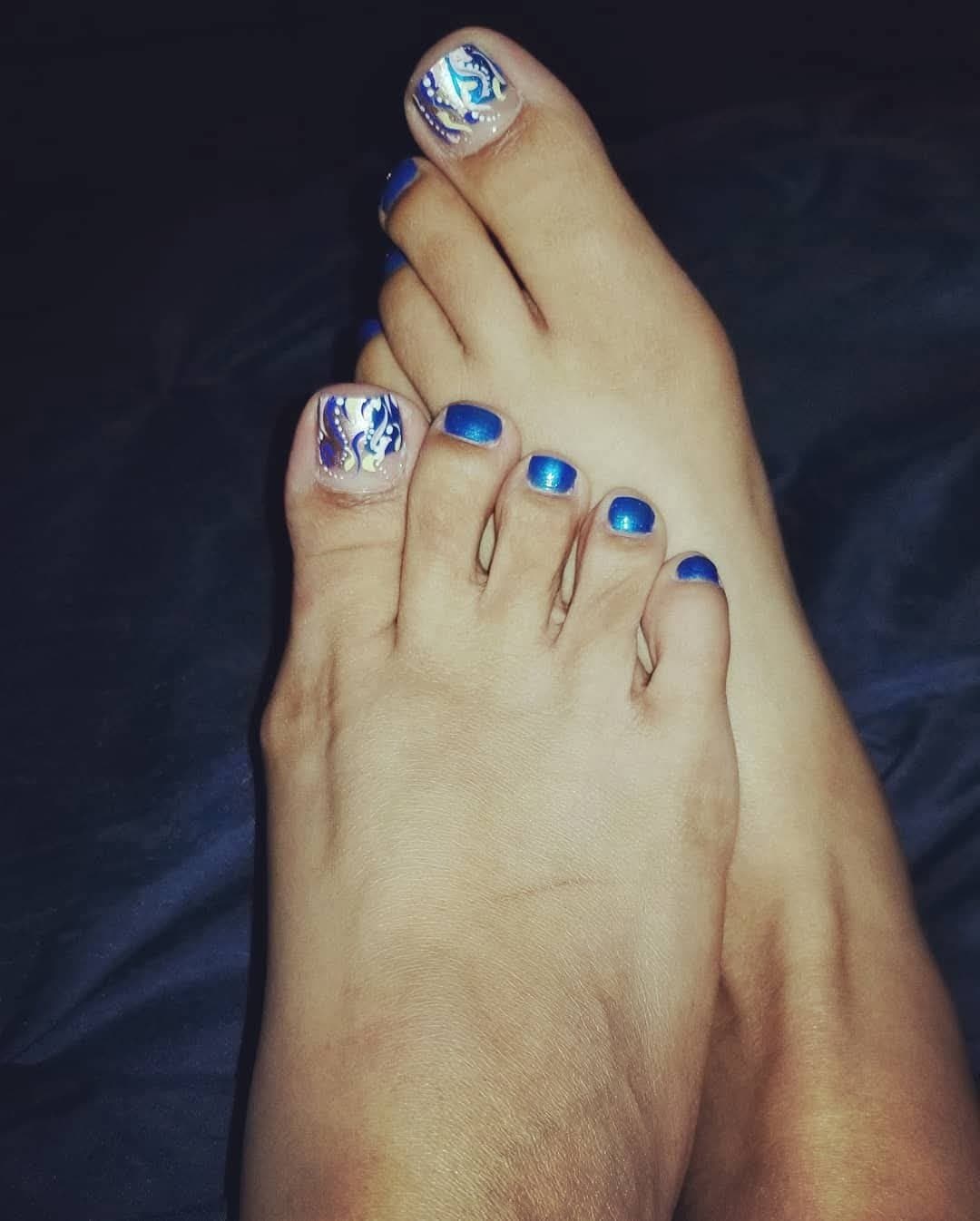 Click to view full size Redbone ebony auntie that got the if We go to the hotel we FUCKIN video & I would not pull out 134