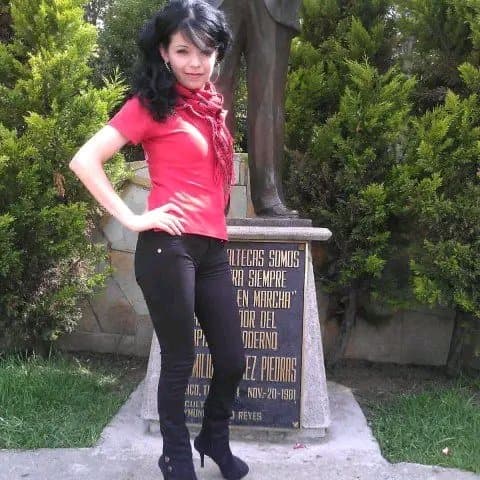 Vendedora mexicana sexi de Elektra