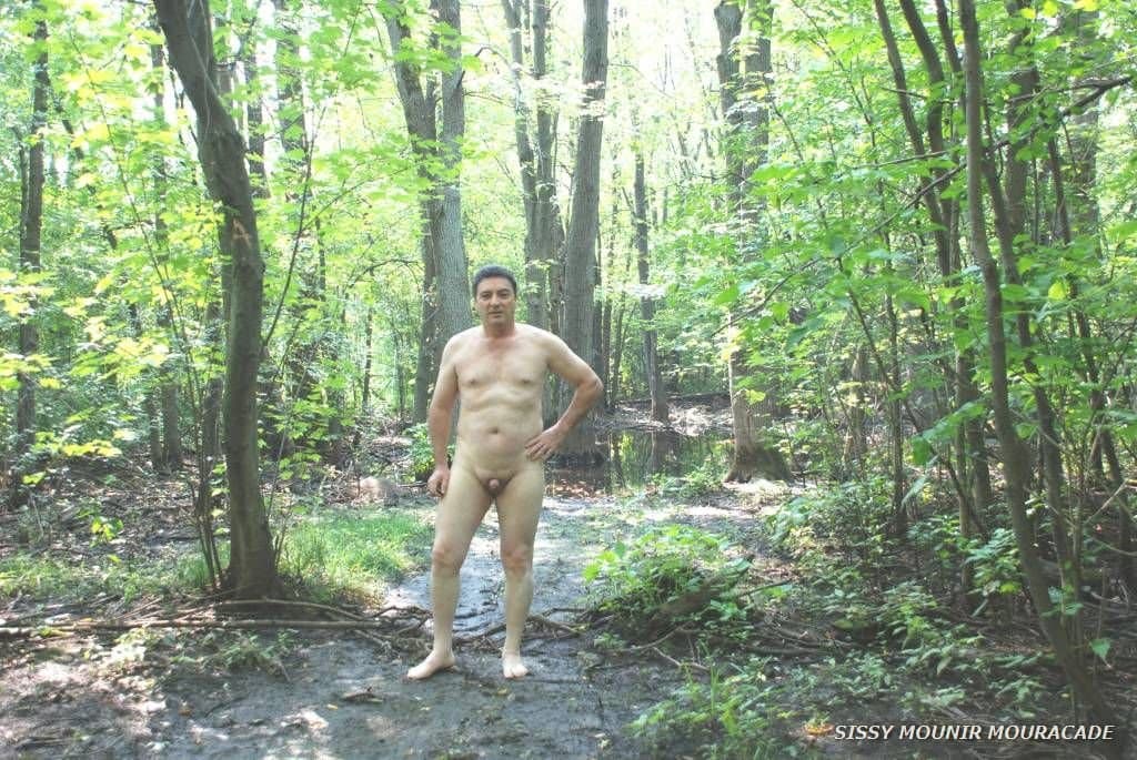 MOUNIR MOURACADE NUDE IN A PUBLIC PARK
