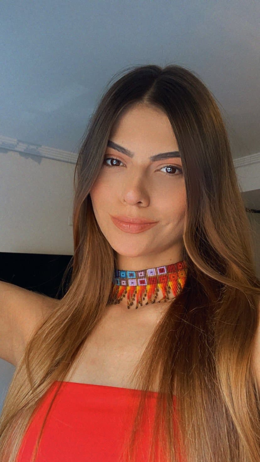 Supermodel goddess drinks sperm from 100 men