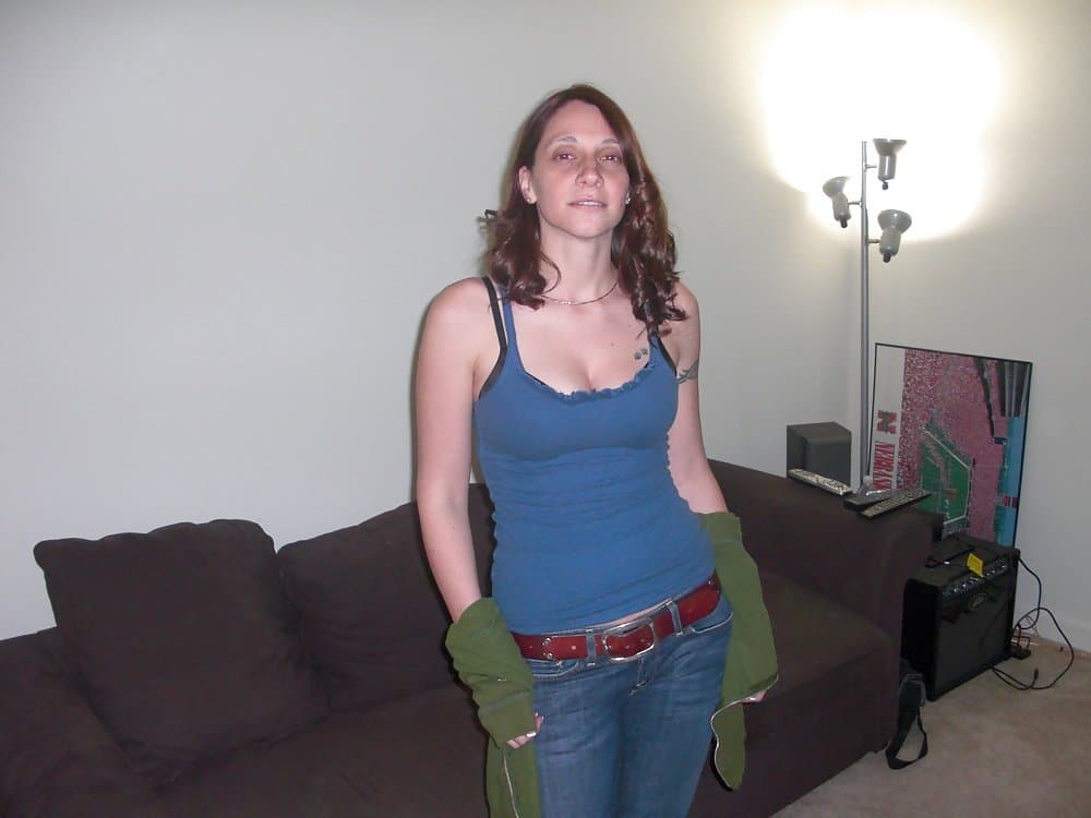 Kim (Hot Navy Buttfuck Facial Slut)?