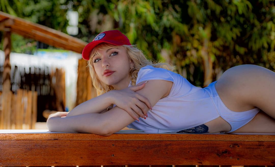 Beach vibes and booty vibes, all in one day