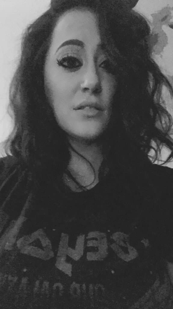 Slutty french canadian  friend turned escort sucks me off