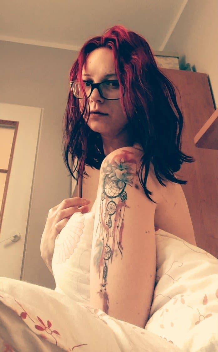 Tinder single student