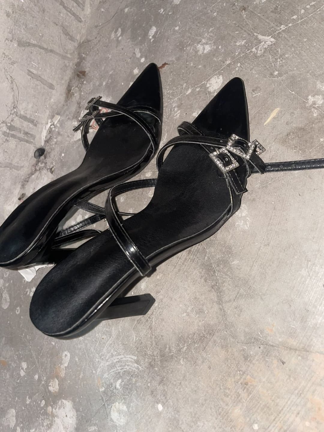 Asian feet / shoes & cum