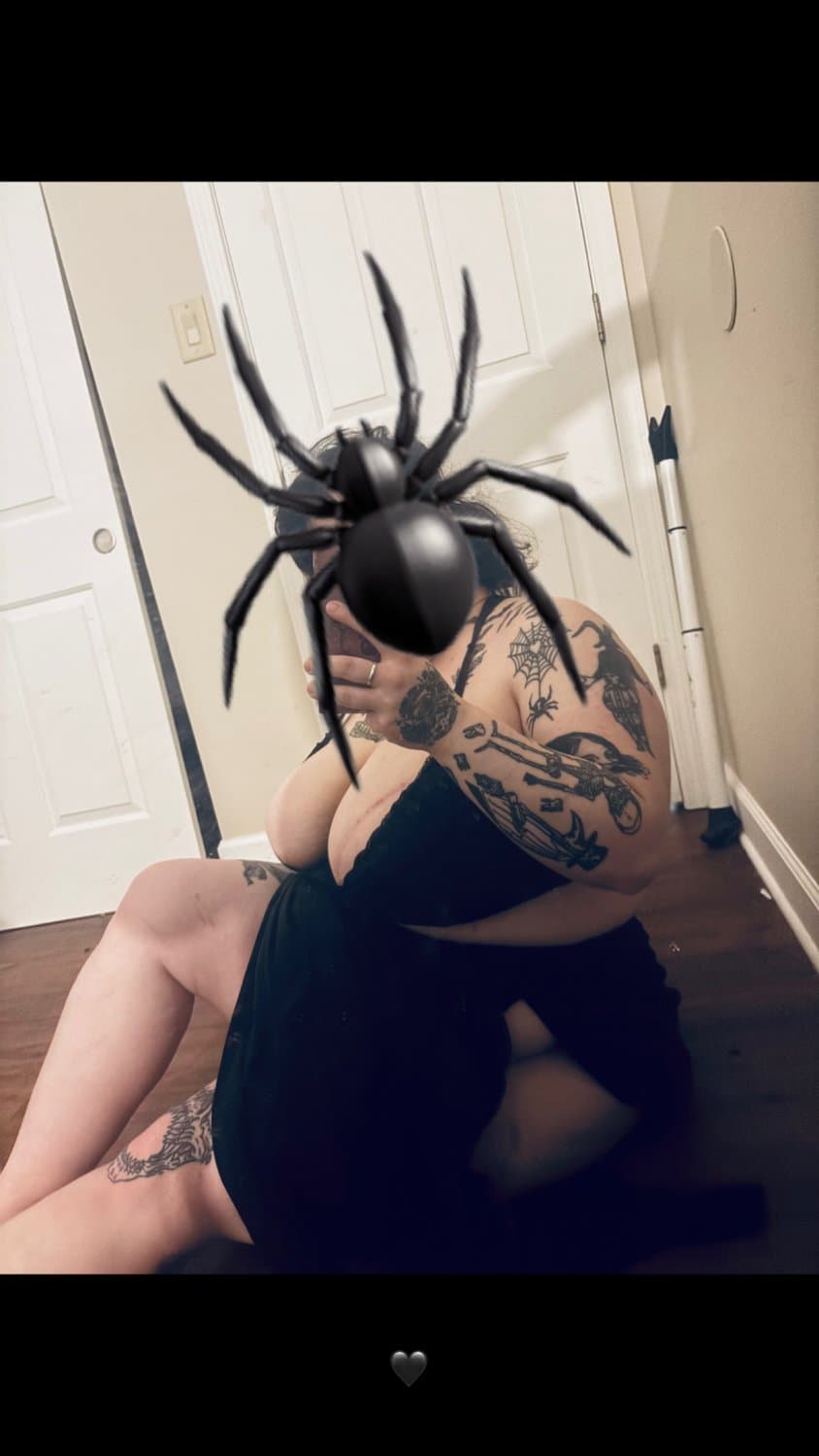 Goth BBw freak