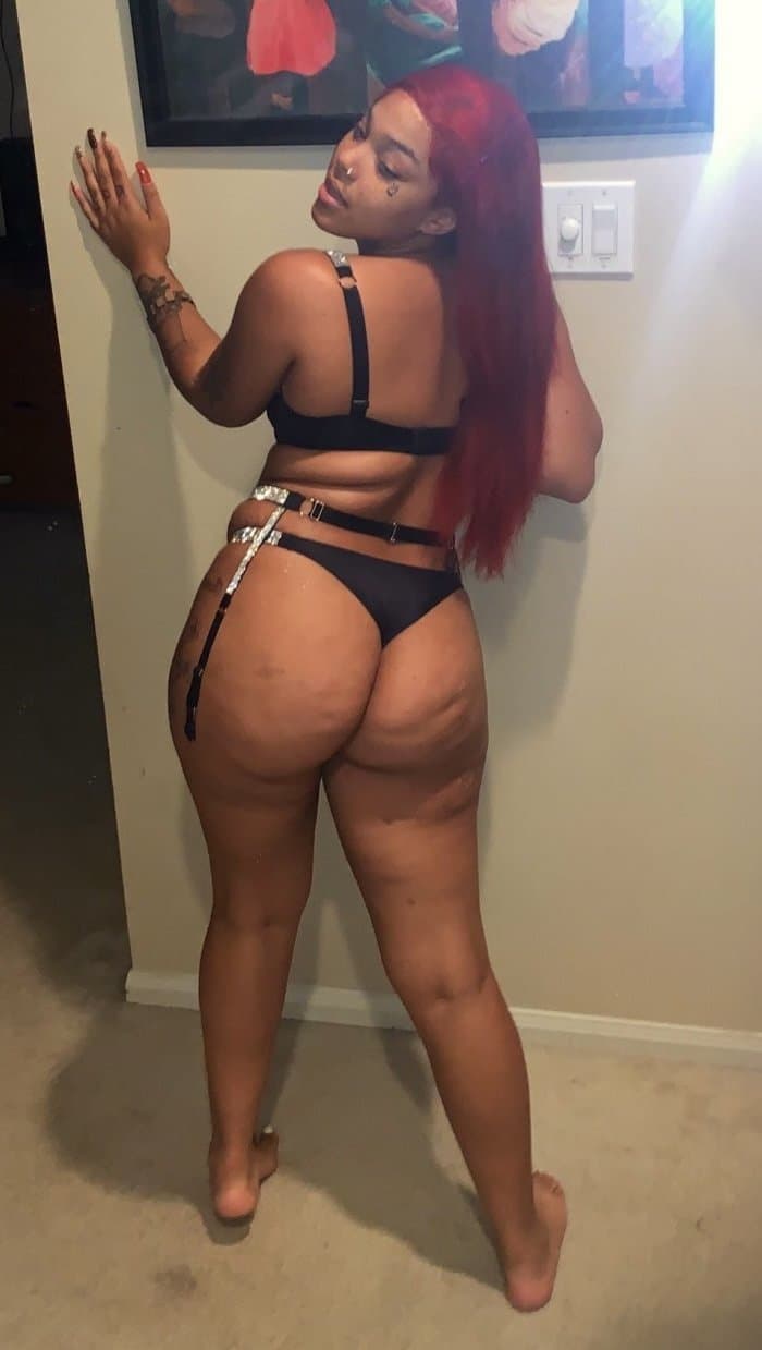 Your Favorite Amateur Ebony!