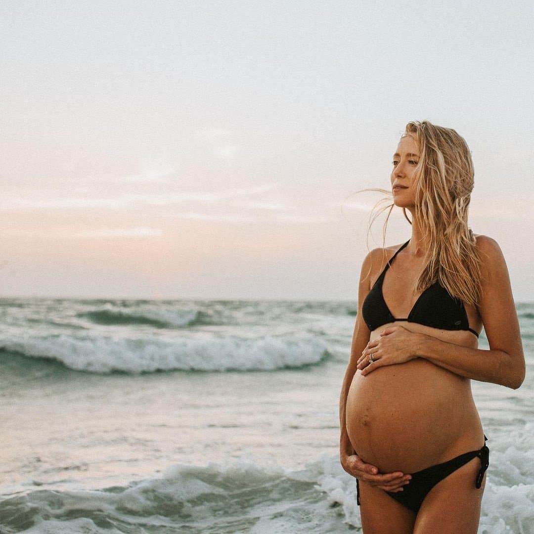 Skinny Milf Allie Wes