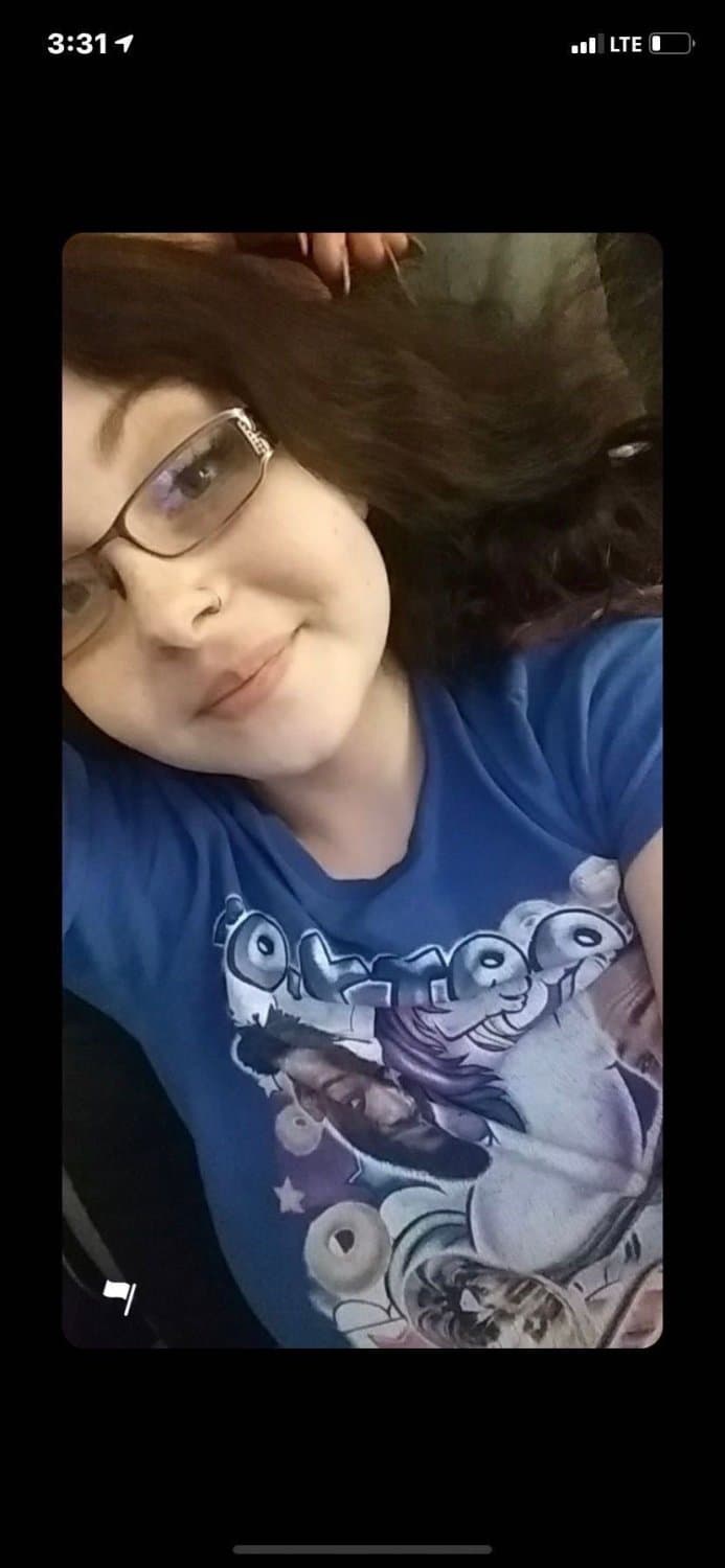 Ignorant slut with huge tits invited me over to smoke a blunt and fuck