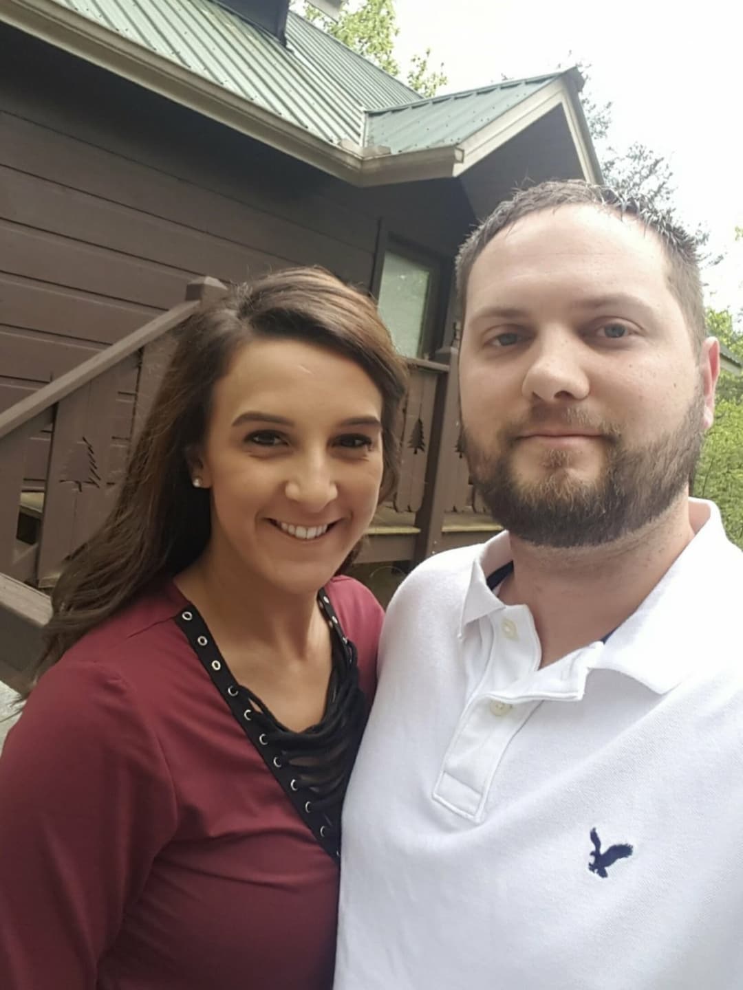 Naughty couple spitroasted MILF from planet fitness