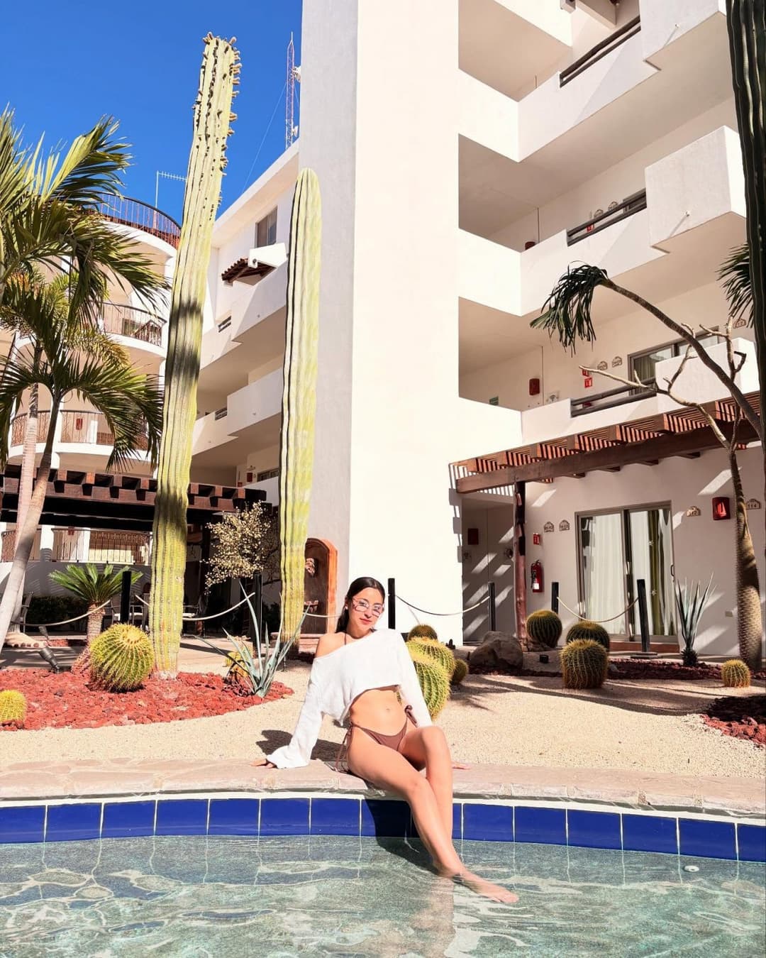 PARA TIRARLE SEMEN EN LOS LENTES?? (DIA 4) 1 DIA 1 PUTA HASTA ENCONTRAR A MI HERMANA "DEXIRE"