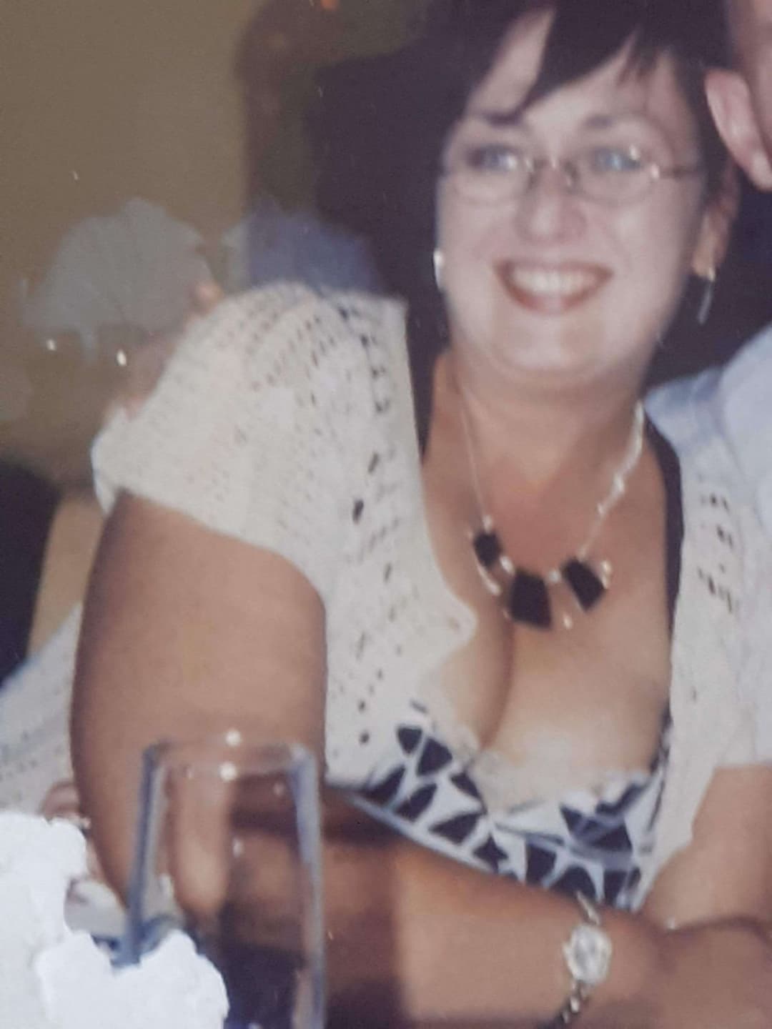 Chubby busty mom candid
