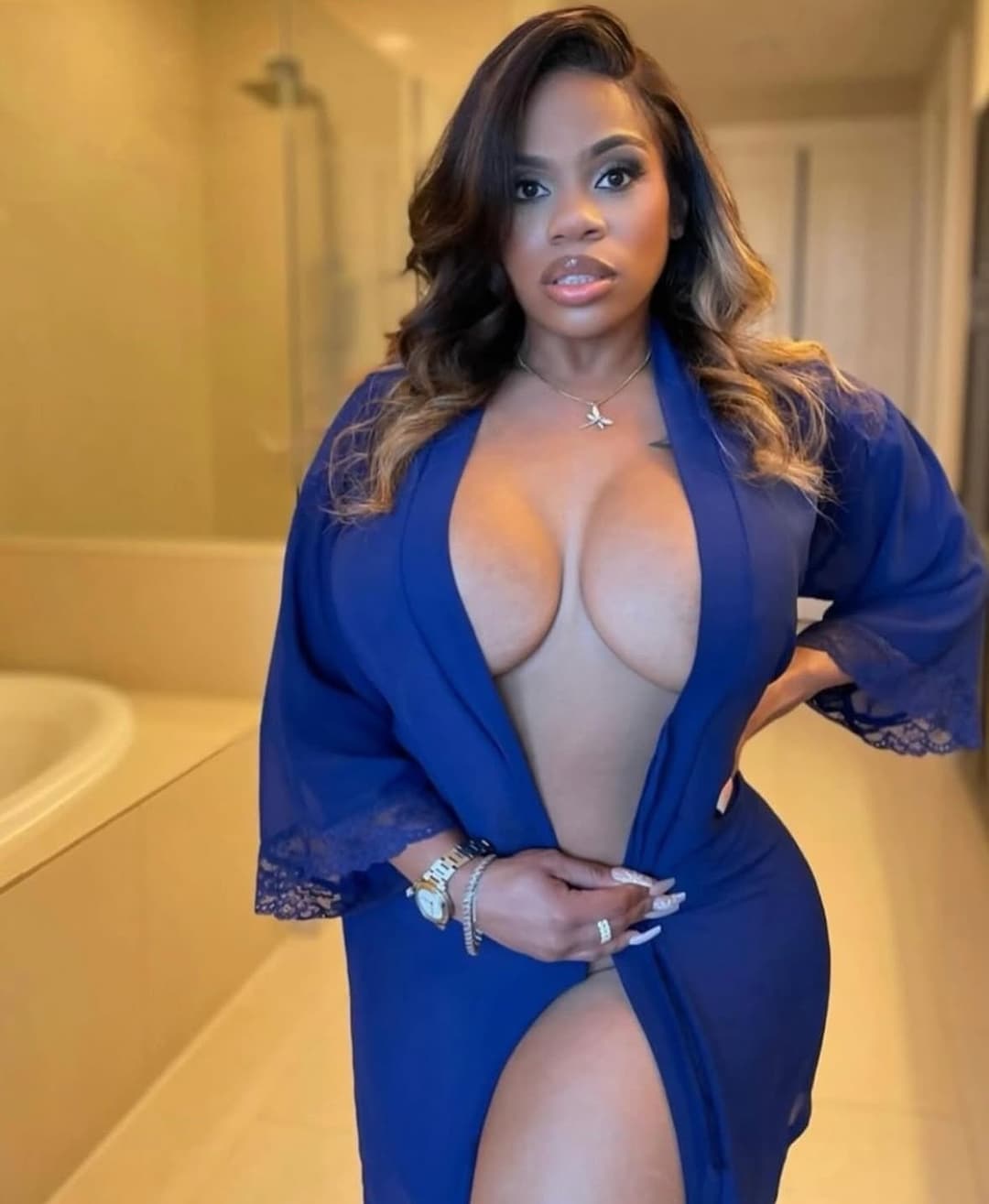 Dominique Chinn Gostosa