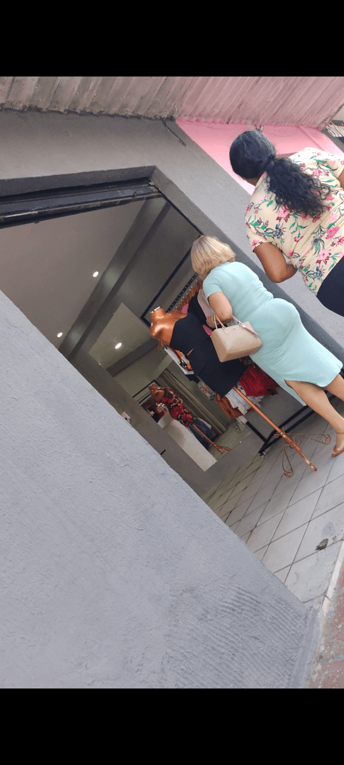 Crente do bundão cheio de celulite