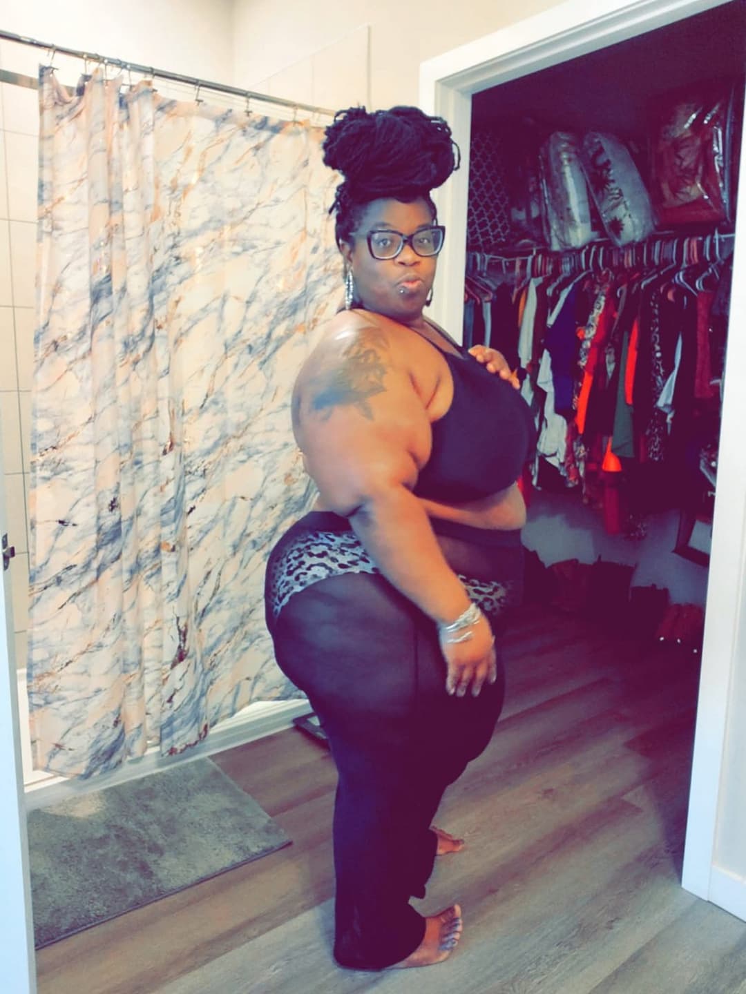 Big booty man hating feminist that I would ruff fuck in her ass & I would not pull out 137