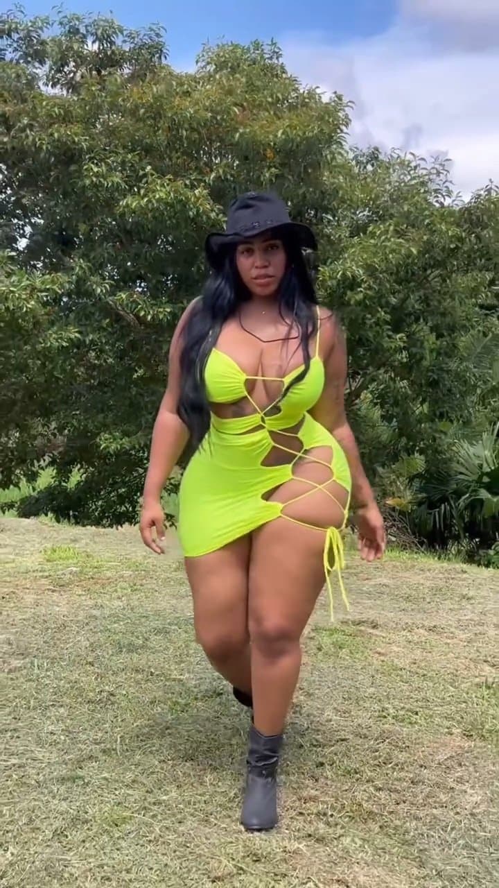 Amazon Big Booty Bit Tits Dominican