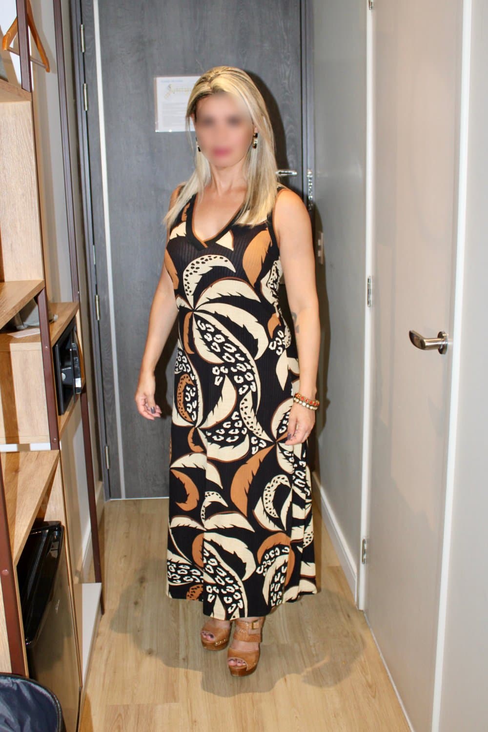 Click to view full size Ensaio sensual da Exibidinha no Tryp Paraíso - março 2023