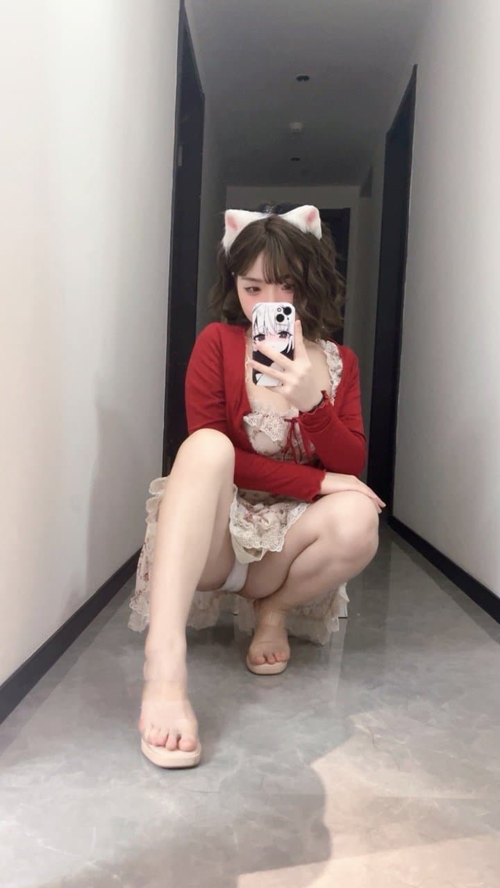 Click to view full size Cosplay-Bangni-Limited-girlfriend-MissKON.com-001