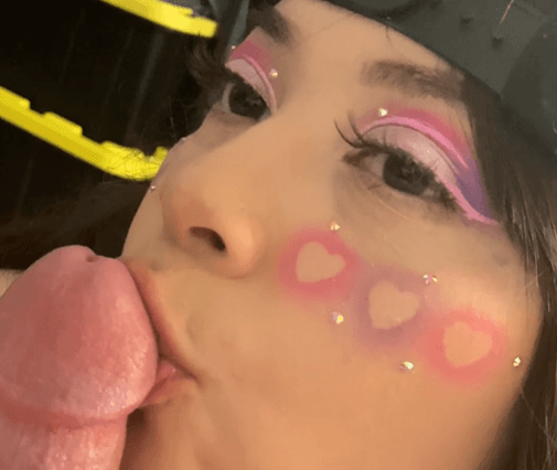 Soft, gentle cock kisses for daddy <3